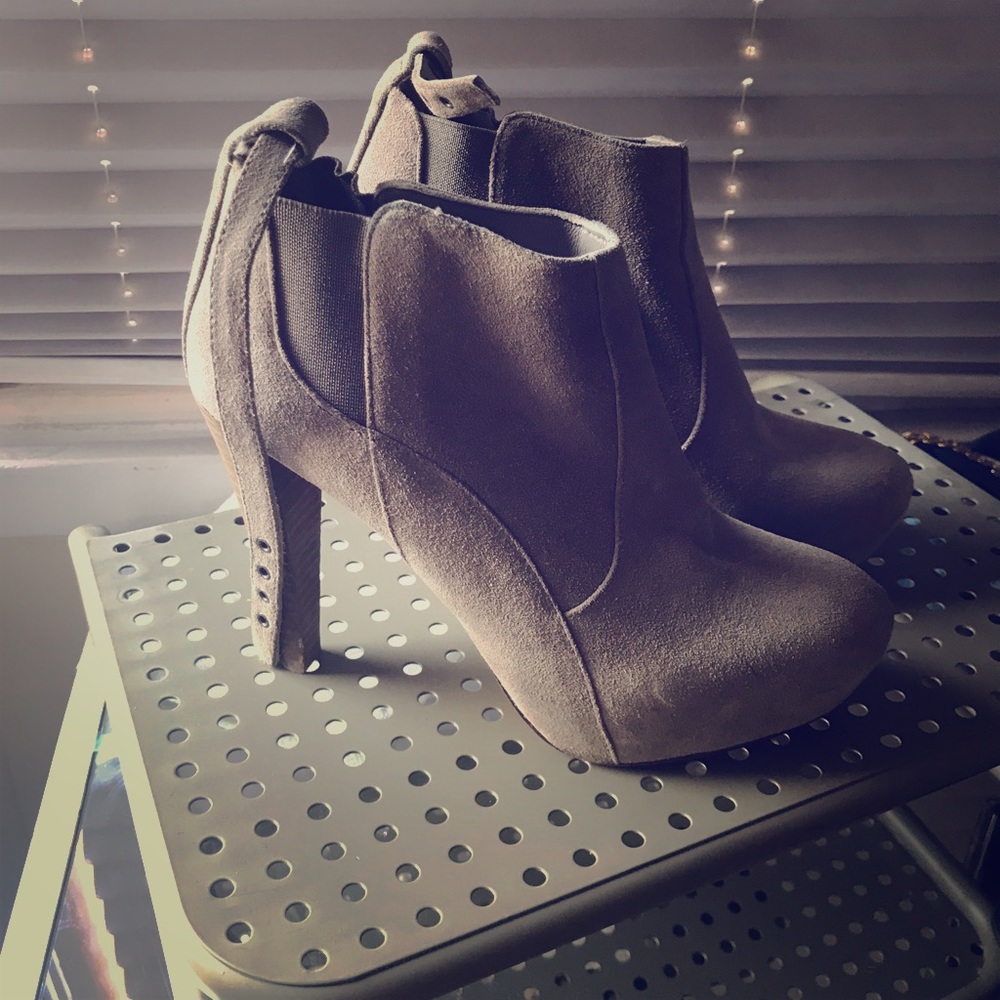 Moav suede bootie heels